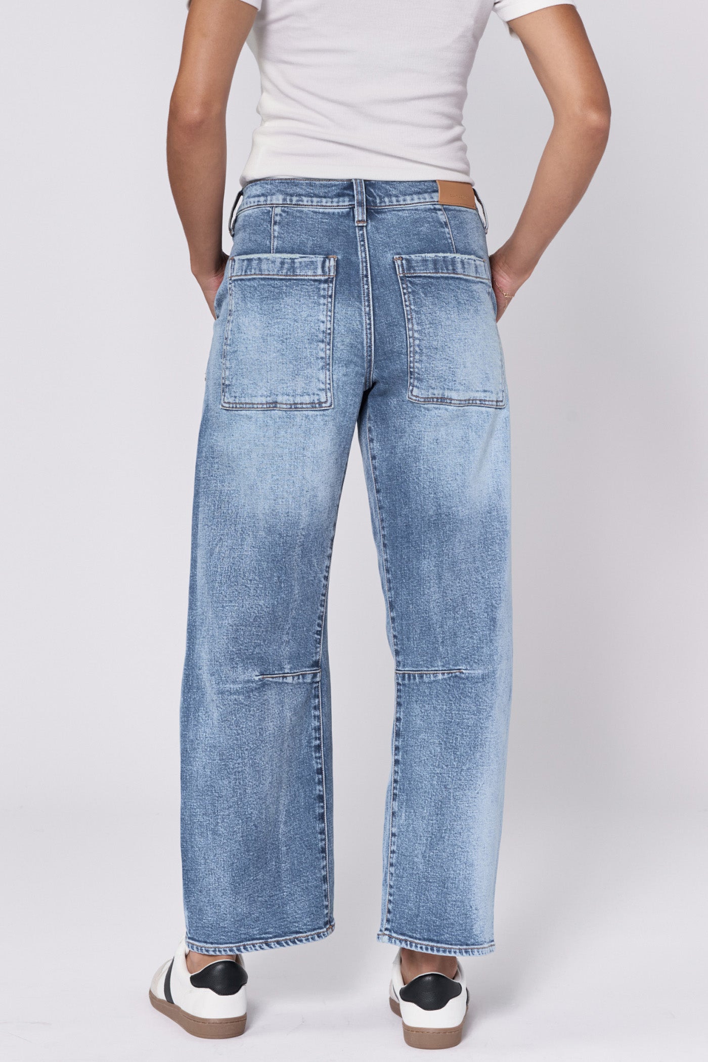 Lasso Barrel Jeans