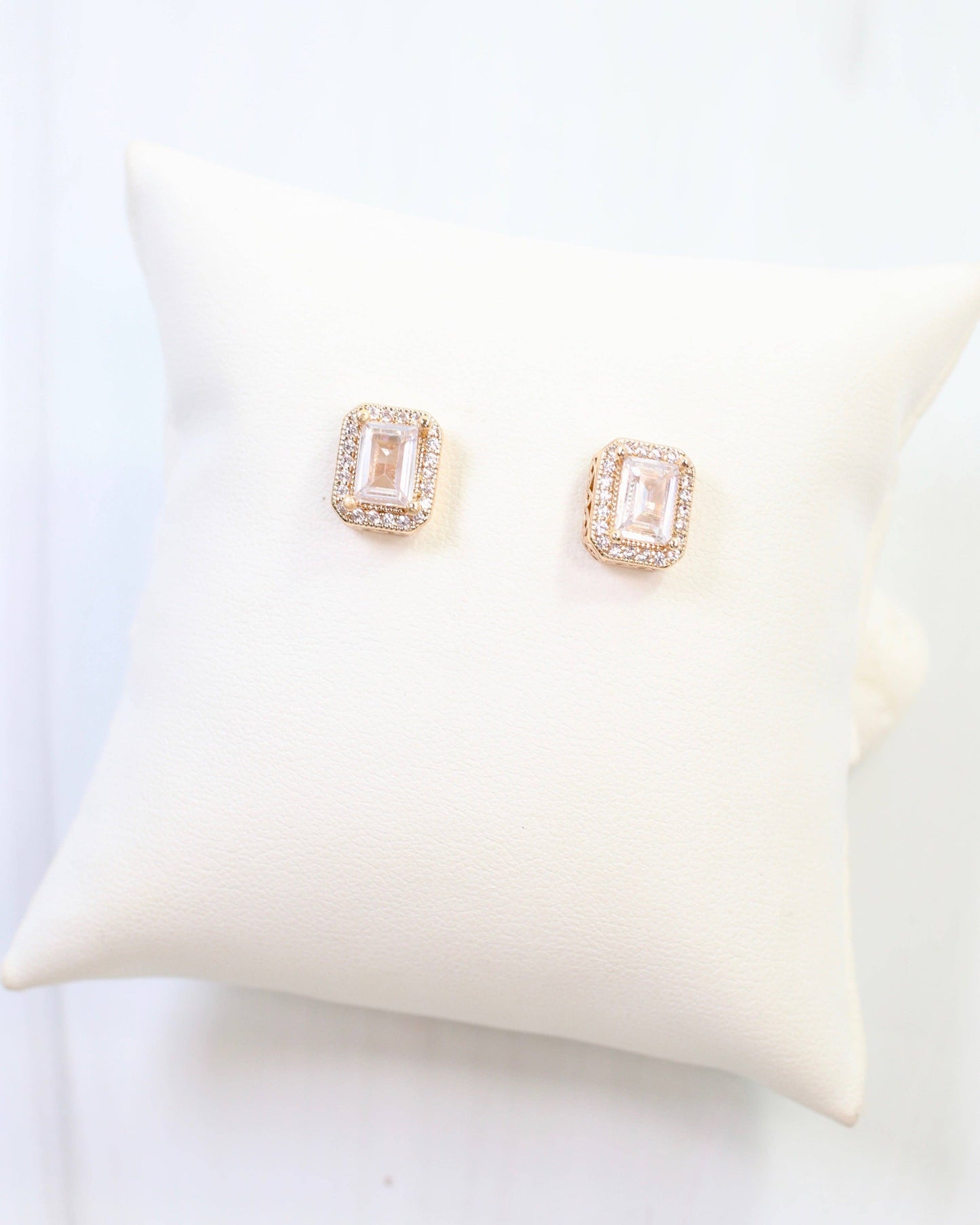 Effie Emeral Cut Crystal Stud Gold