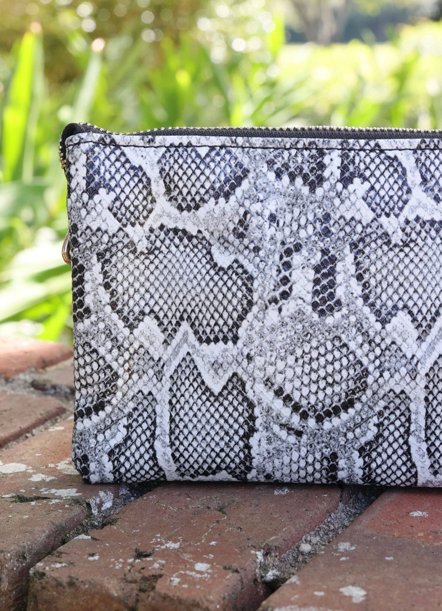 Liz Crossbody