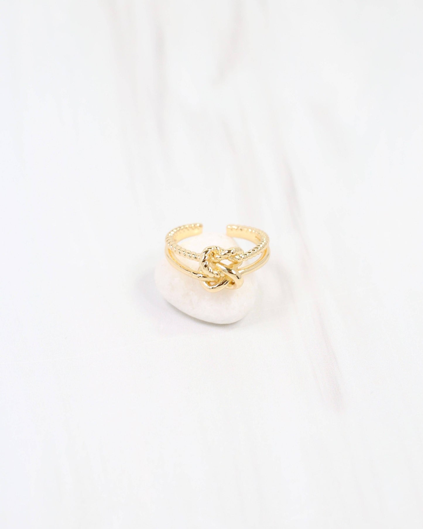 Manhattan Knot Ring WR Gold