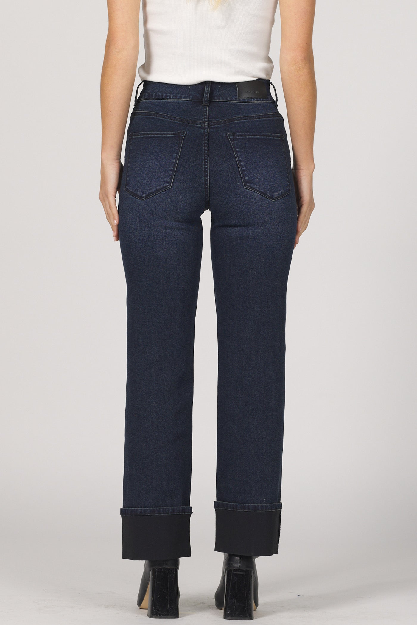 Holly Jeans - Callaway