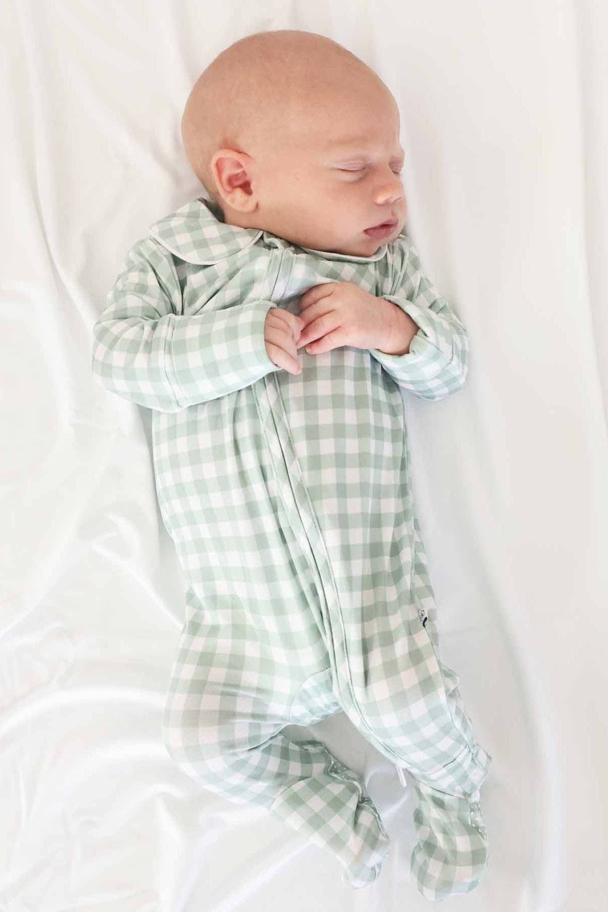 Peter Pan Collar Zipper Footie | Moss Gingham