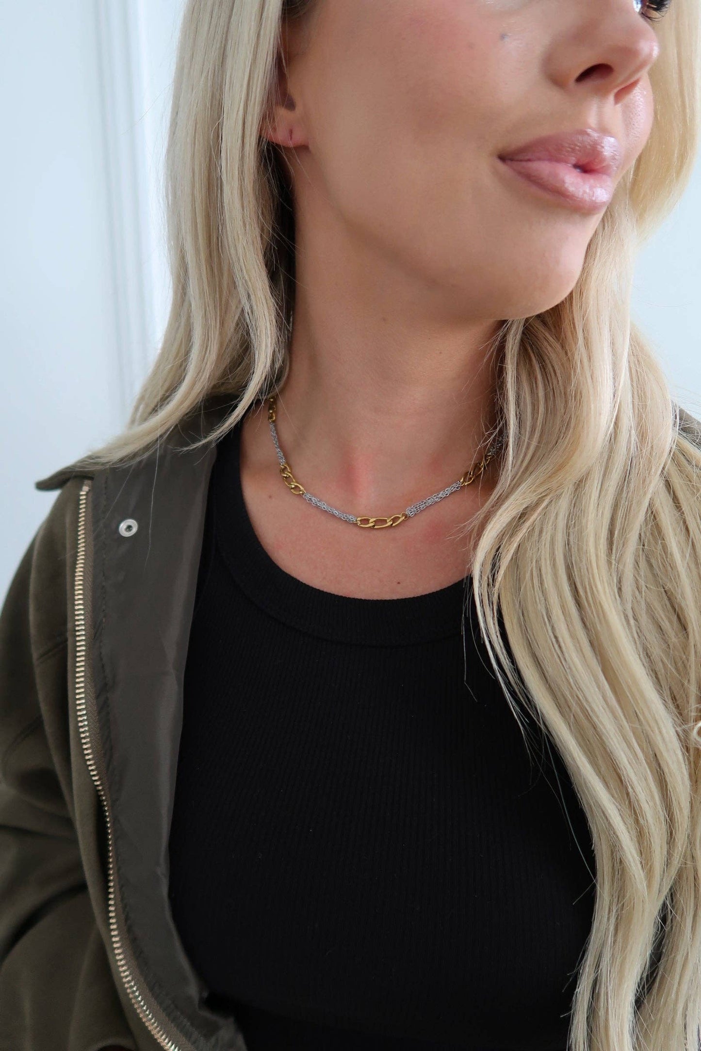 TWO TONED GRACE NECKLACE