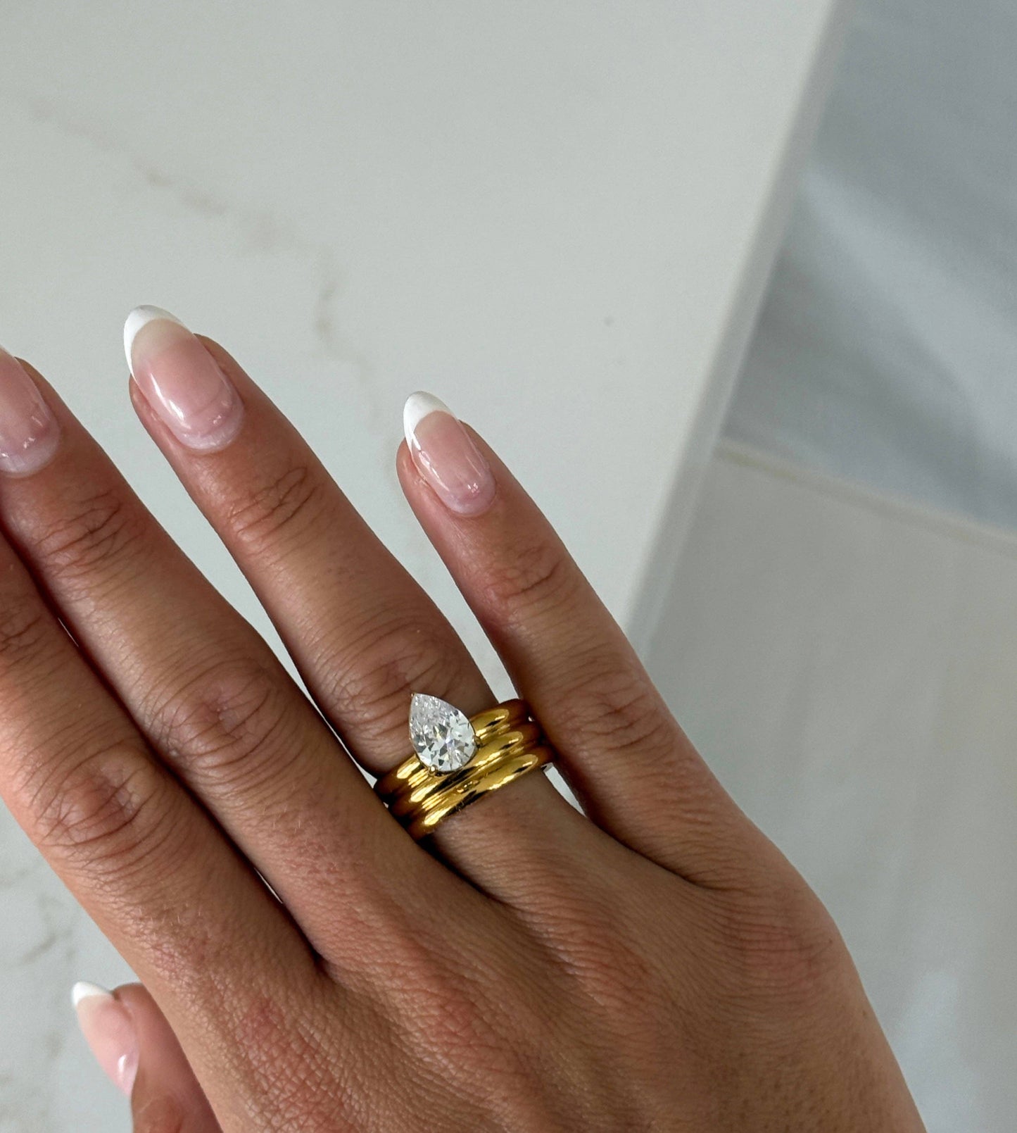 OLIVIA RING