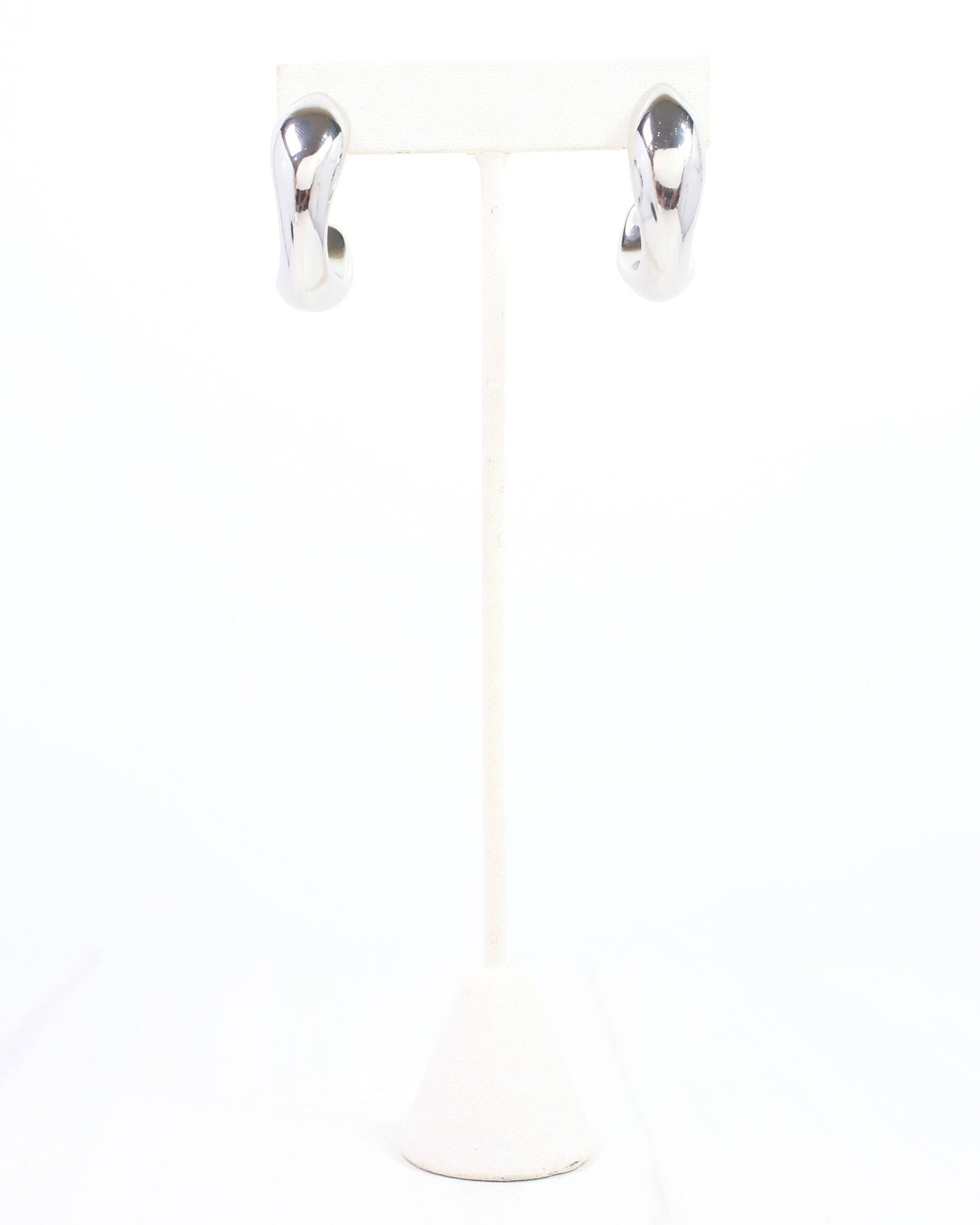 Callen Wavy Hoop Earring Silver