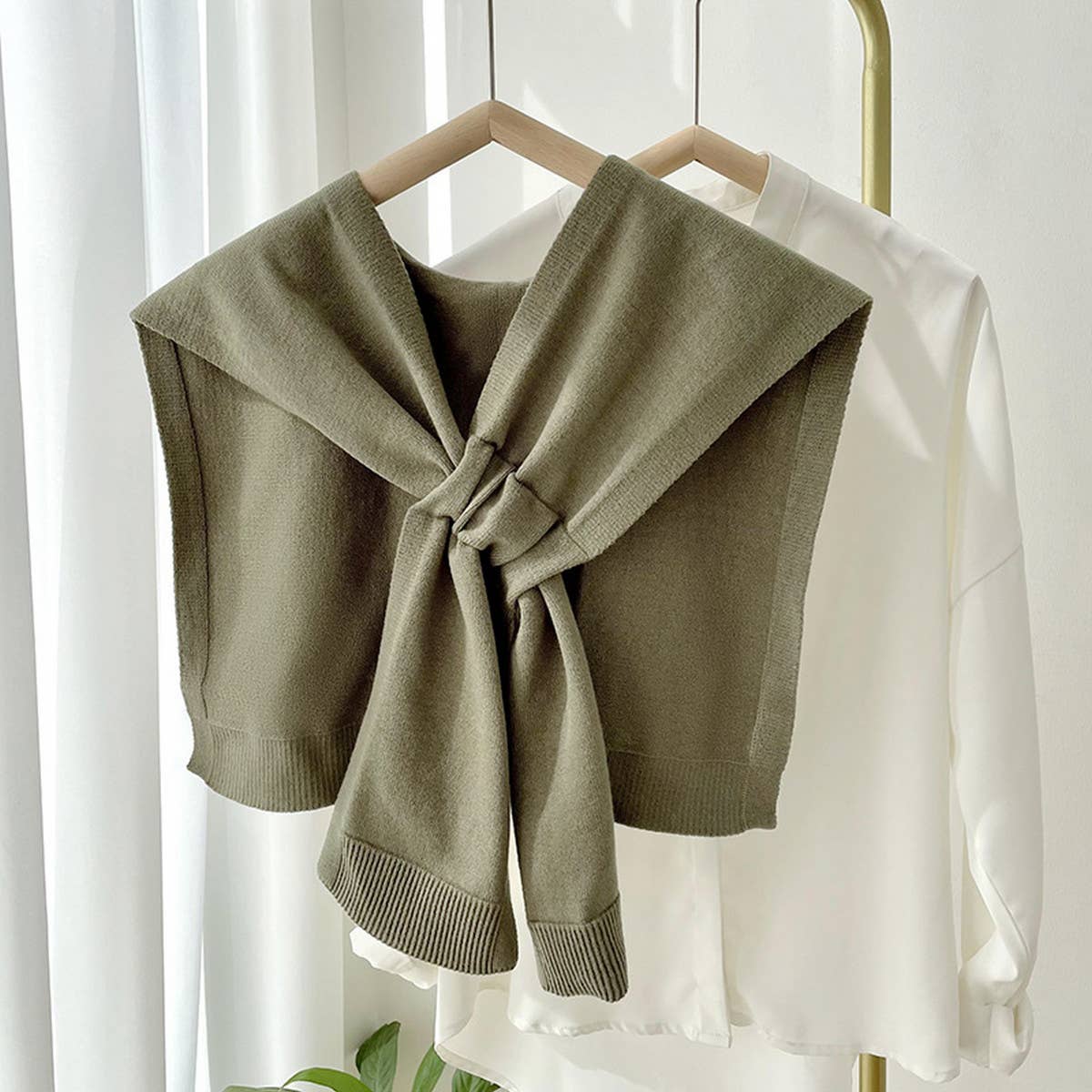 Solid Color Knitted Knotted Shawl