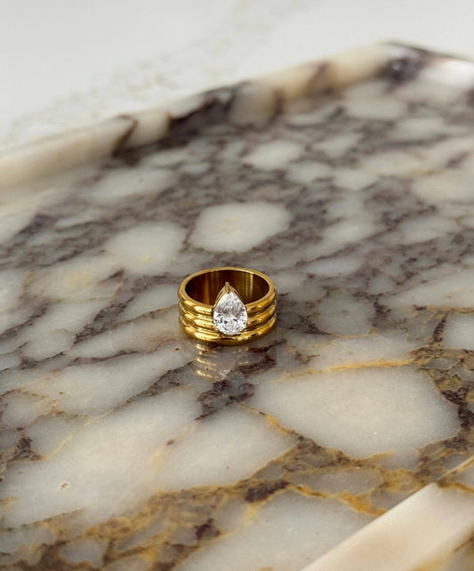 OLIVIA RING