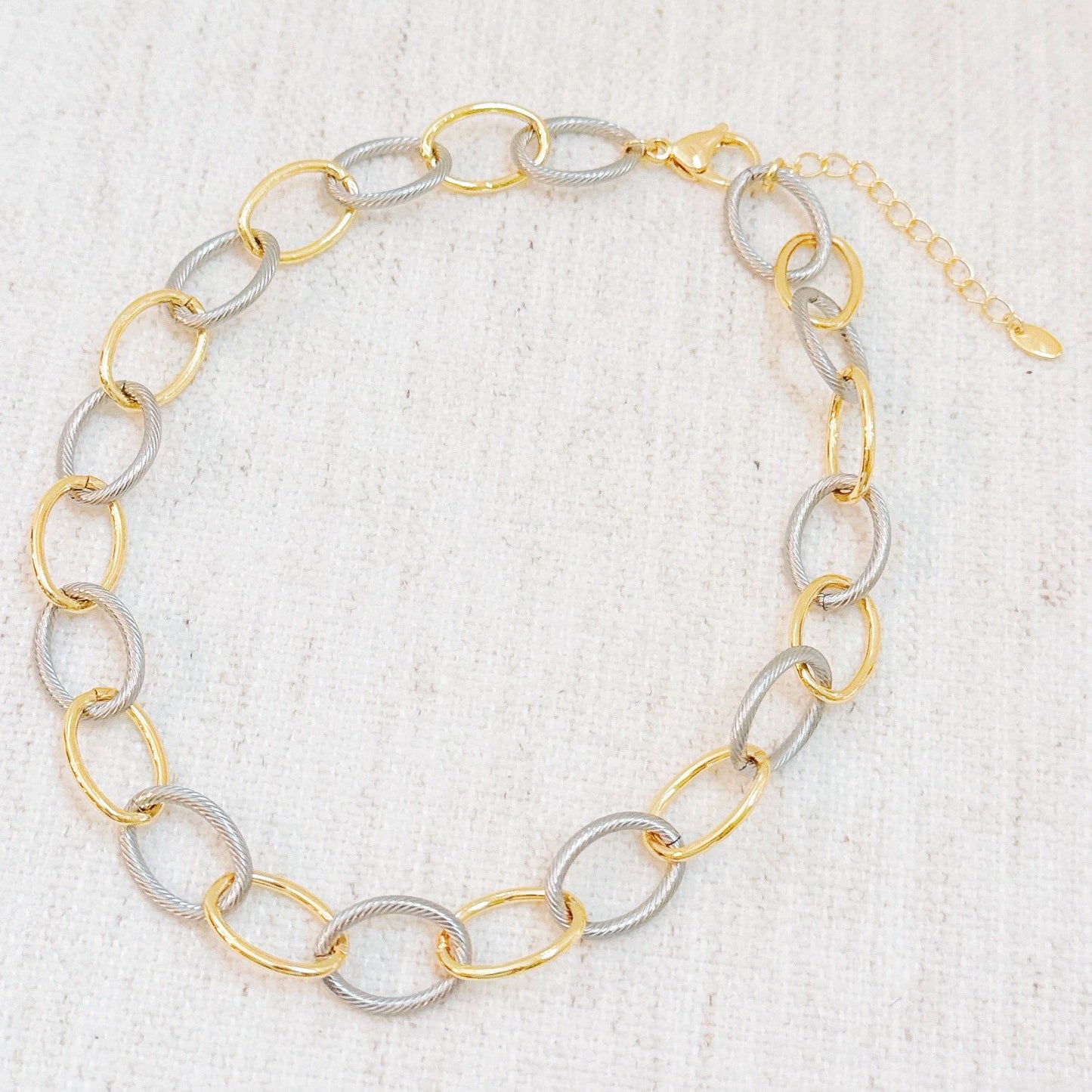 Cabled Texture Two Tone Chain Necklace