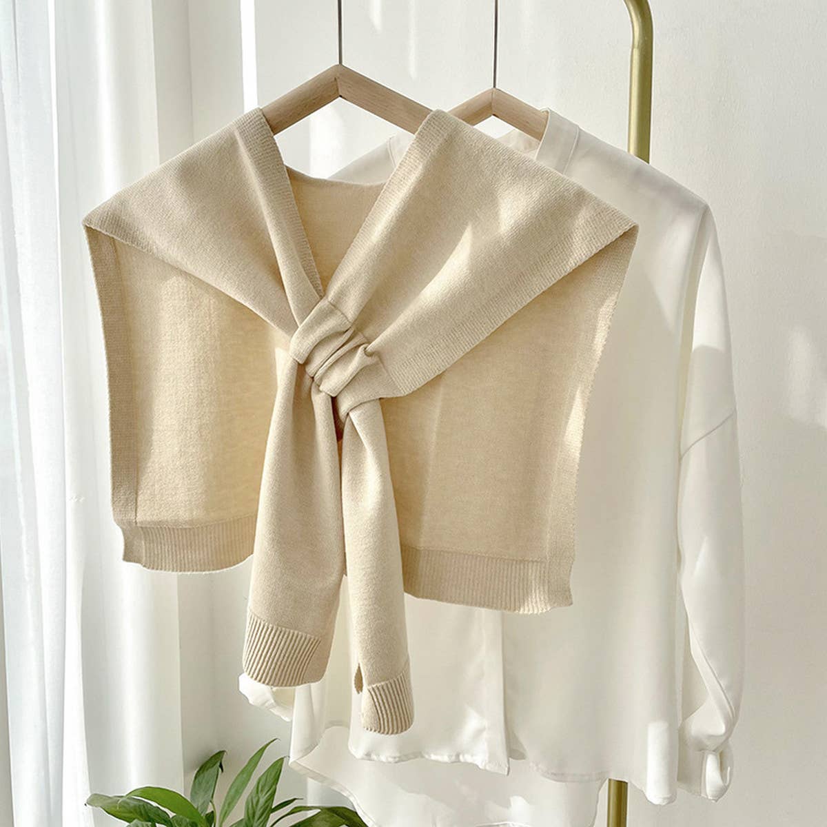 Solid Color Knitted Knotted Shawl
