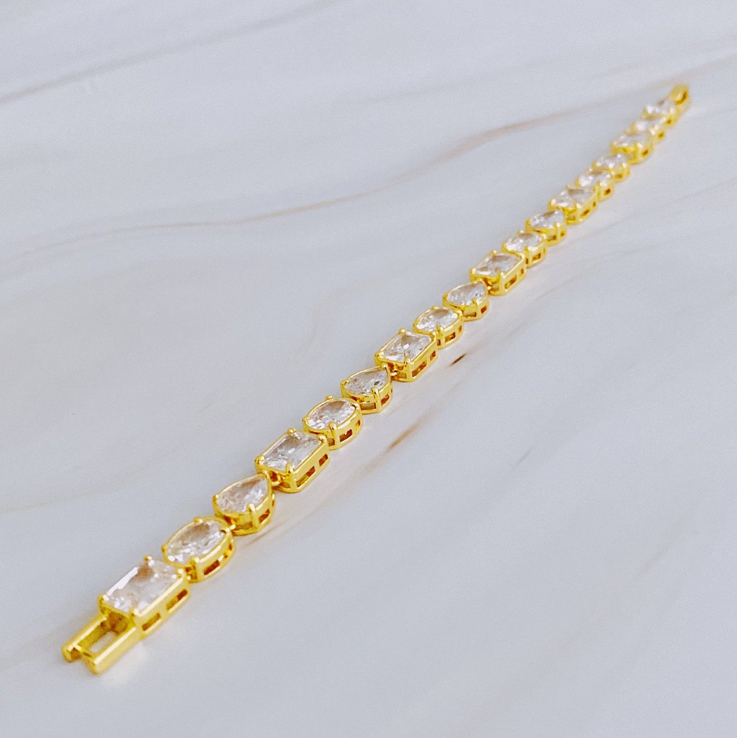 Sparkling In Shapes Bracelet