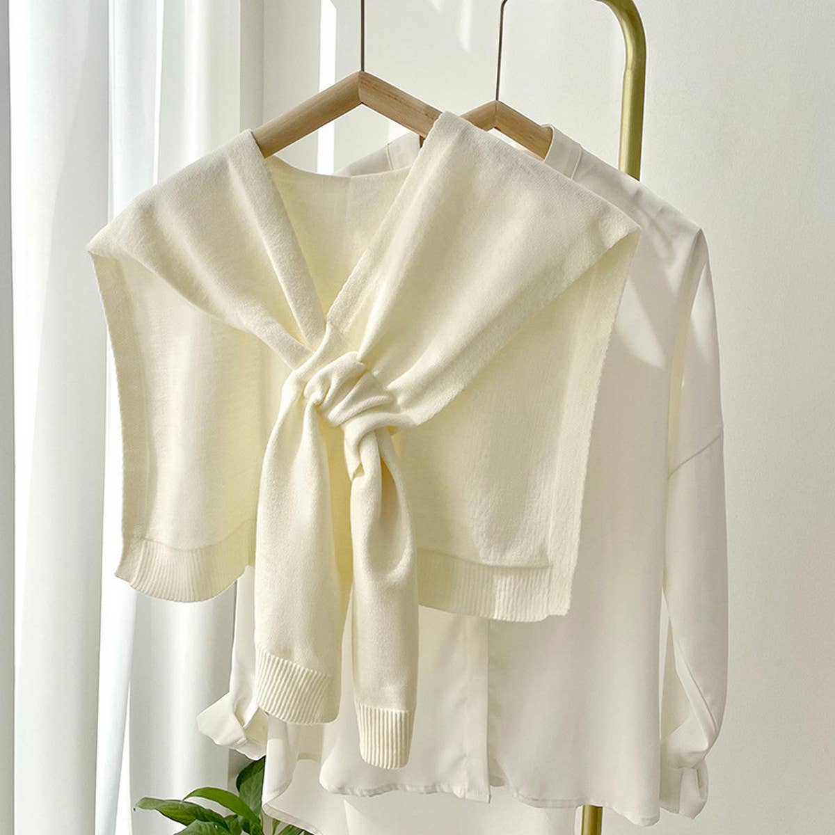Solid Color Knitted Knotted Shawl