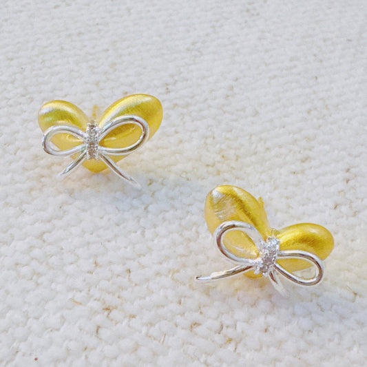 Gold Heart Bow Stud Earrings – Elegant Mixed-Metal Studs with Silver Bow Detail