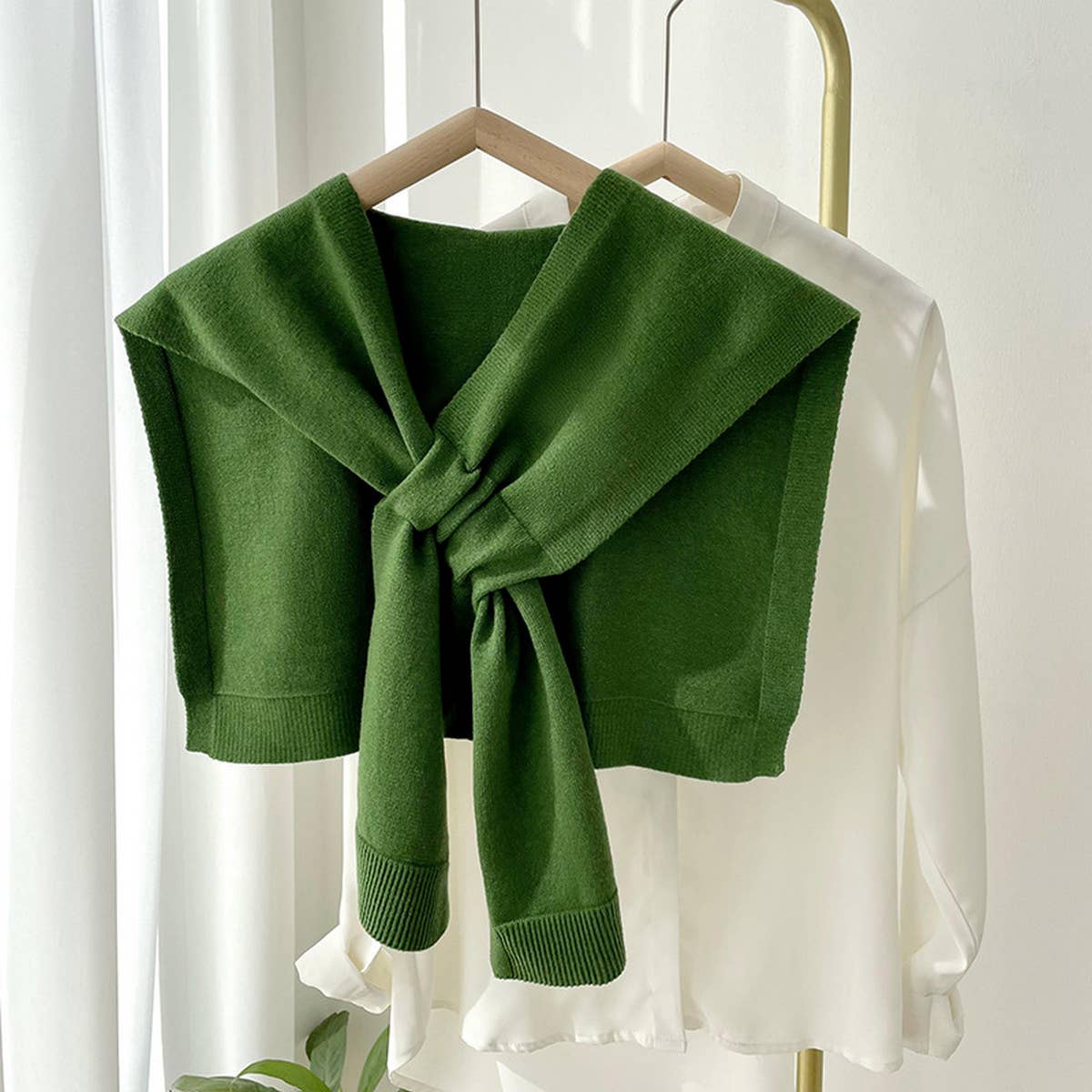 Solid Color Knitted Knotted Shawl